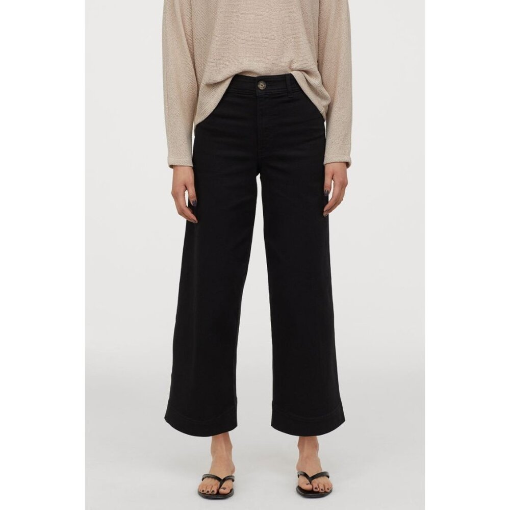 H&M black high waisted wide leg cropped twill pants - size 8